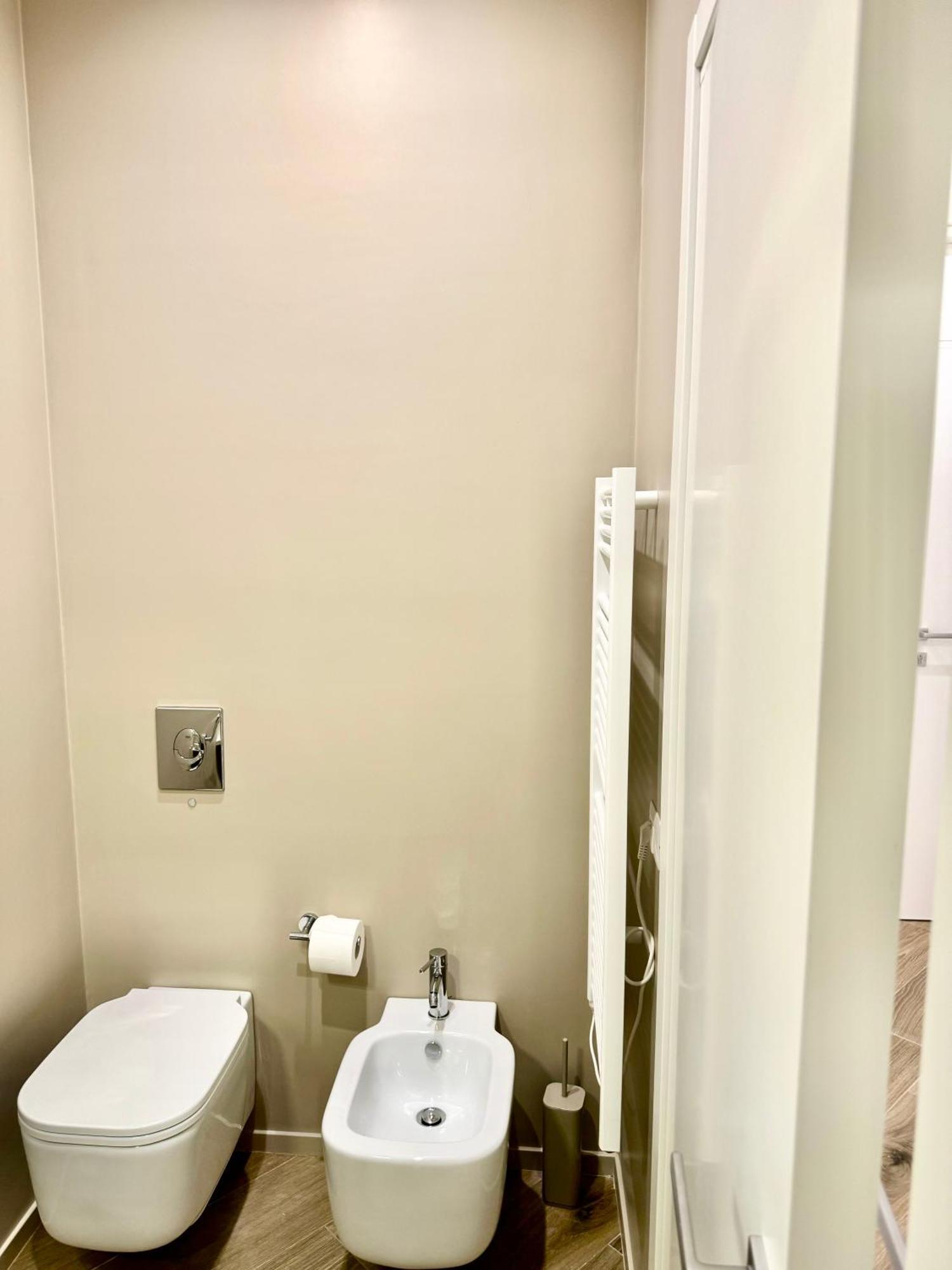 Dimora Fralu Hotell Bari Exteriör bild