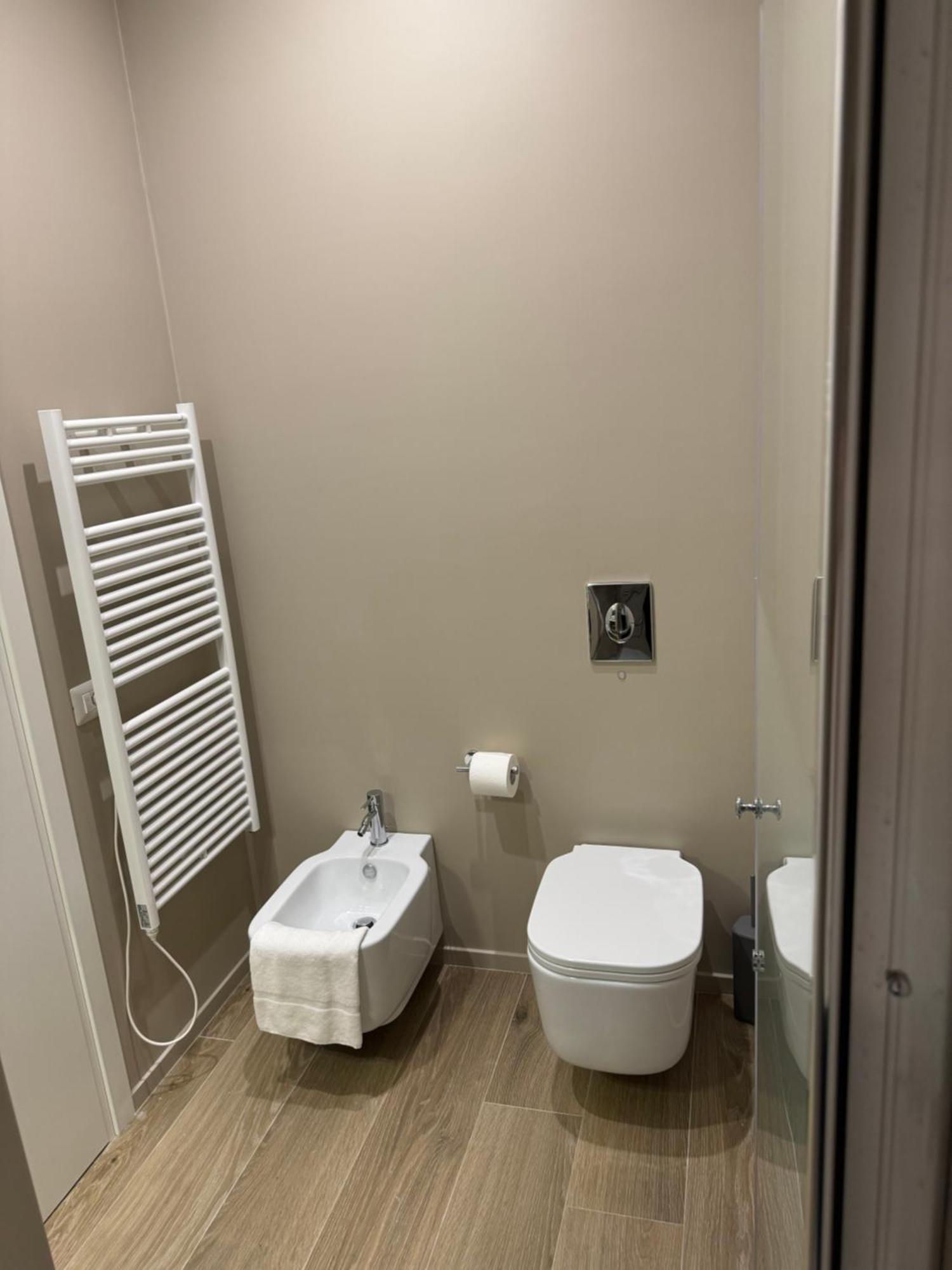 Dimora Fralu Hotell Bari Exteriör bild