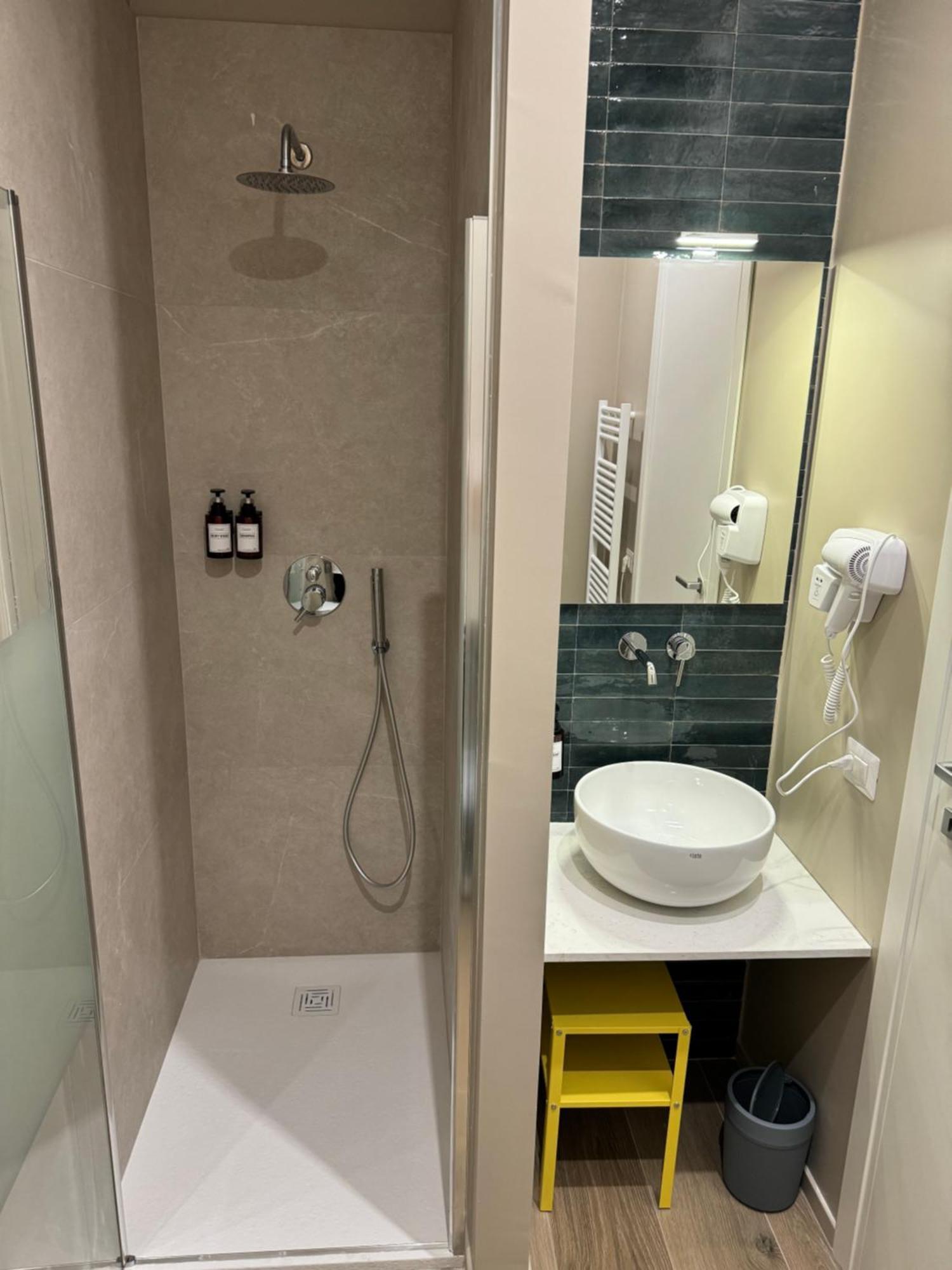Dimora Fralu Hotell Bari Exteriör bild