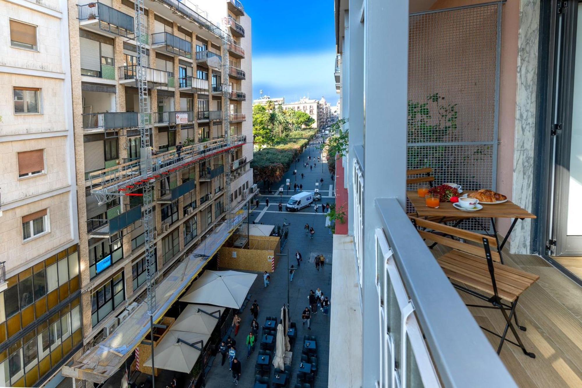 Dimora Fralu Hotell Bari Exteriör bild