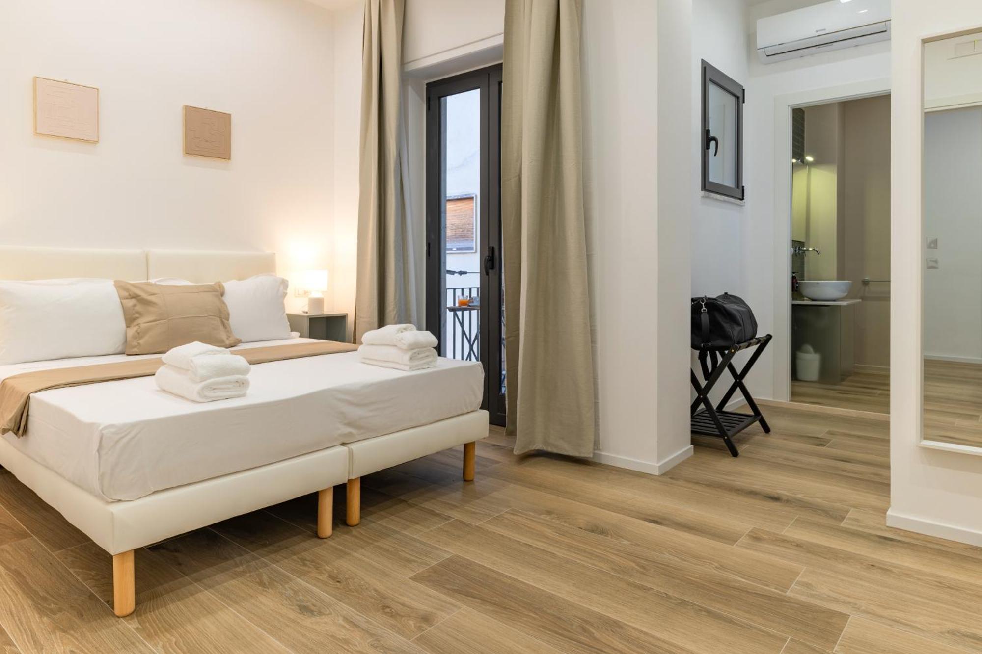 Dimora Fralu Hotell Bari Exteriör bild